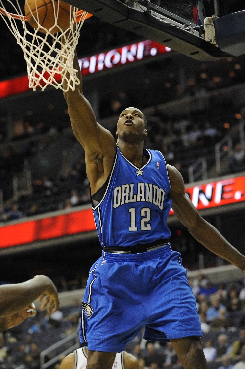 塞尔：马科斯-略伦特仍缺席马竞训练；勒诺尔芒逐步加入合练（塞尔：略伦特继续缺席马竞训练，勒诺尔芒逐步恢复合练）