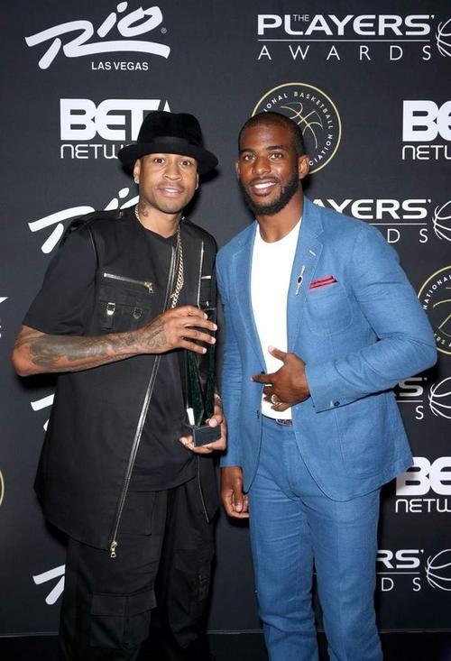 扎戈：托蒂睡觉打呼噜还说梦话；吐西蒙尼口水是因他故意挑衅（扎戈回忆：托蒂睡觉打呼还爱说梦话；对西蒙尼吐口水因其刻意挑衅）