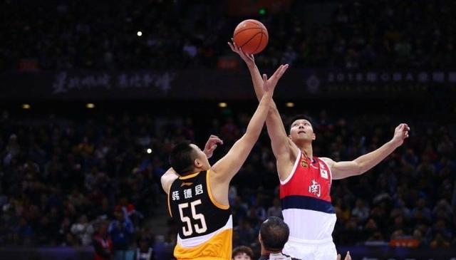 红军前6次对阵国米4胜2负，有望成第二支3次欧冠客胜国米球队（红军对国米6战4胜2负，剑指成为欧冠客场三克国米的第二队）