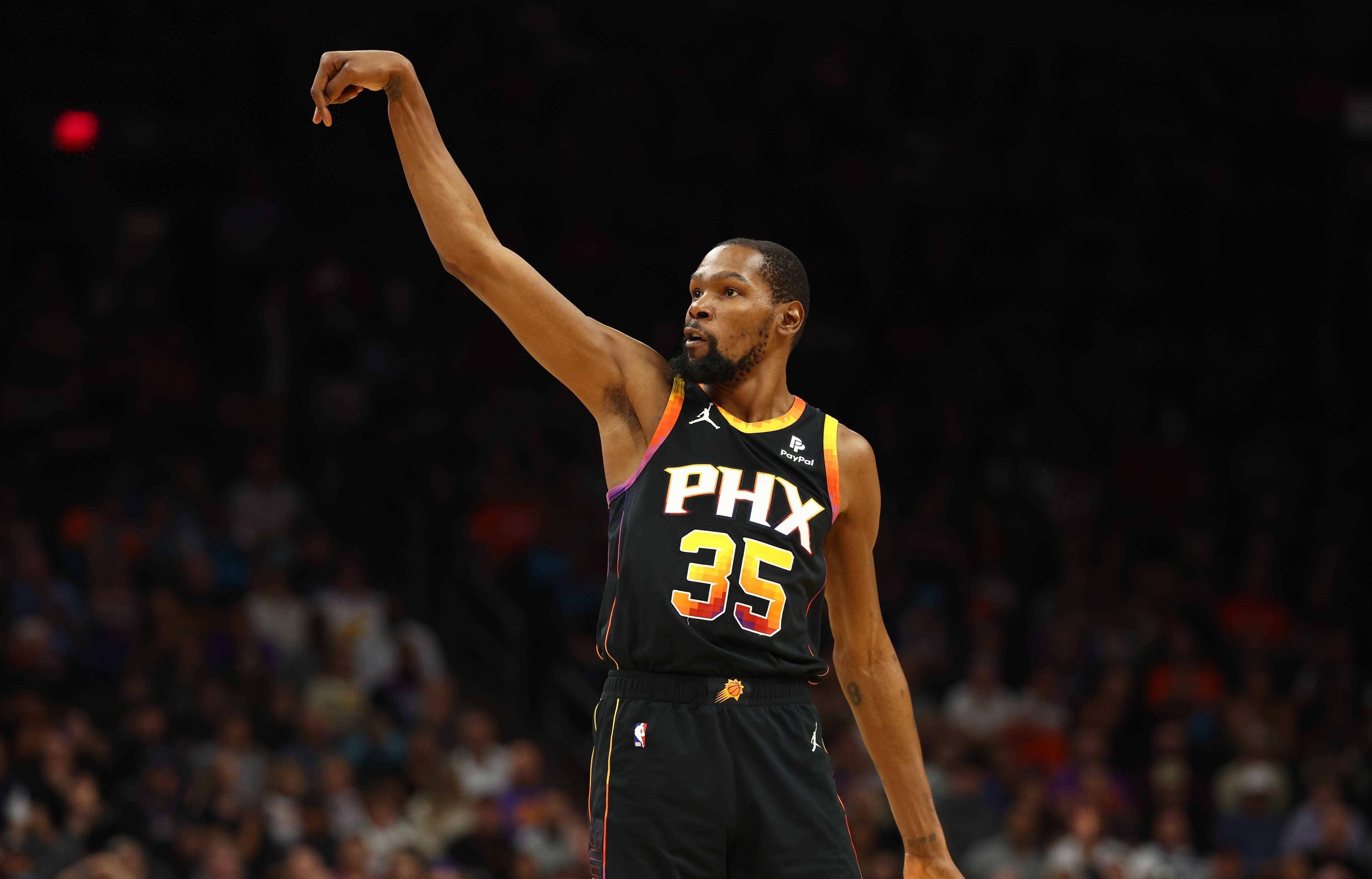 阿坎吉：齐沃很重视沟通和我们很亲近；希望世界杯对阵意大利（阿坎吉称齐沃善于沟通、与我们关系融洽；盼世界杯对阵意大利）